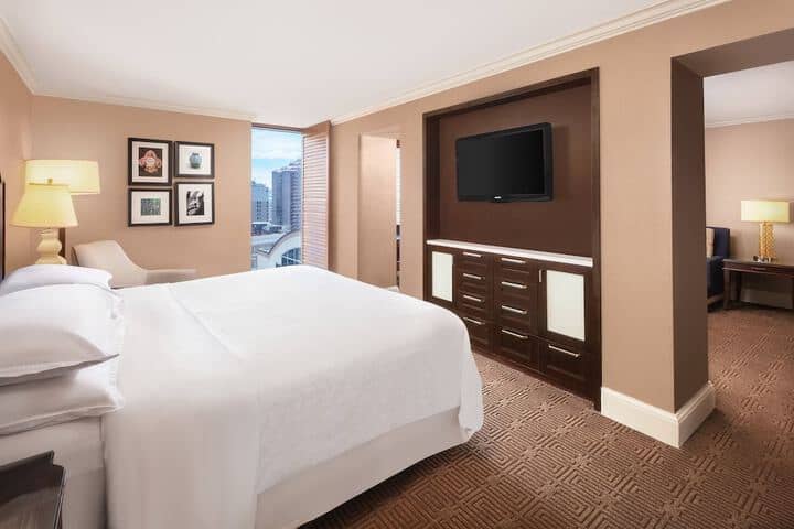 Room 16 of 95